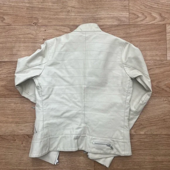 Leather jacket - Picture 2 of 2